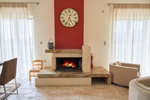 Nafplio Cozy House - Trifon's Spacious Getaway