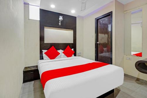 OYO 28002 Skyway Inn