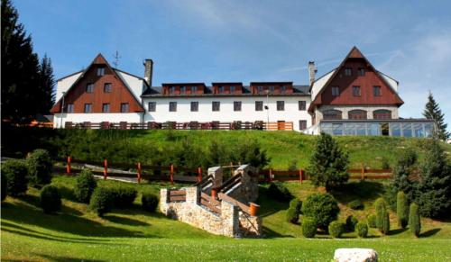 . Horský Hotel Kopřivná