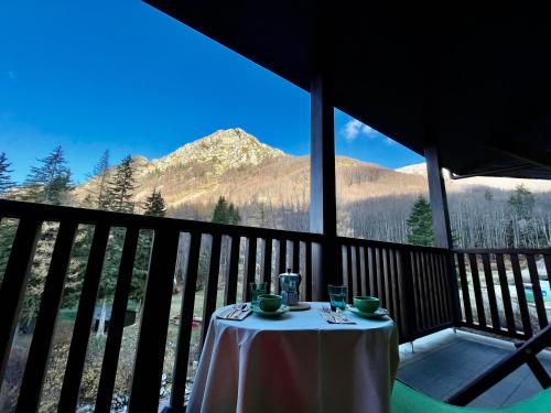 Appartamento sulle piste e parcheggio sotterraneo in Abetone