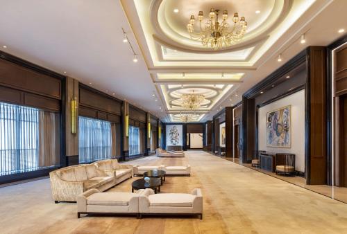 Banquet hall, Radisson Blu Hotel Wuhan ETD Zone in Wuhan
