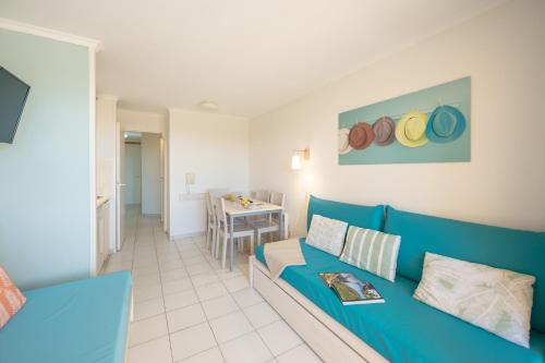 Economy One-Bedroom Apartment with Terrace (5 People) - Sea View