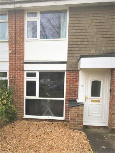 Pohled zvenku, KB79 Welcoming 2 bedroom house in Horsham, pets very welcome with links to London and Gatwick in Horsham