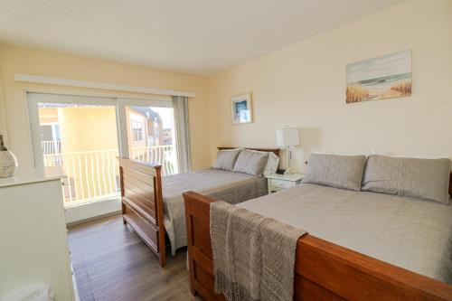 Creston House 11C - image 3