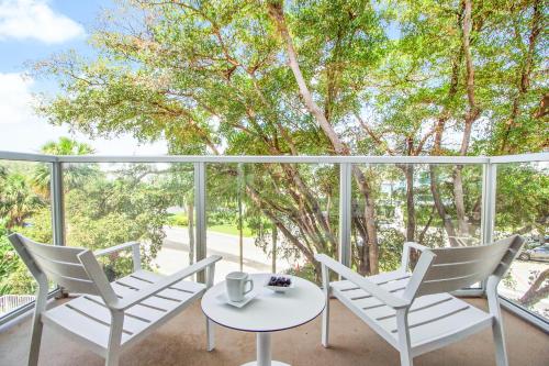 Beach Haus Residences Room Type - Deluxe One Bedroom King	