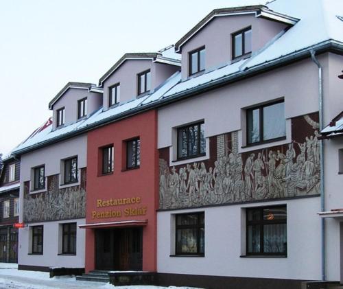 Penzion a restaurace Sklář