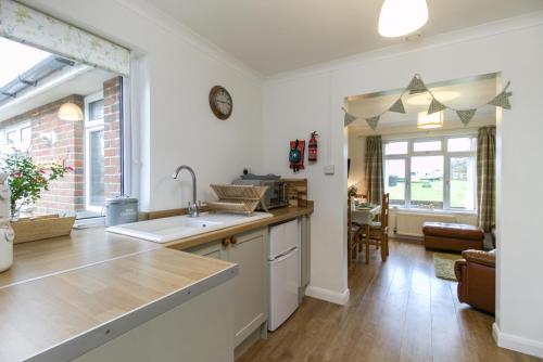 Queen Bower Farm Lodge in Arreton and Newchurch