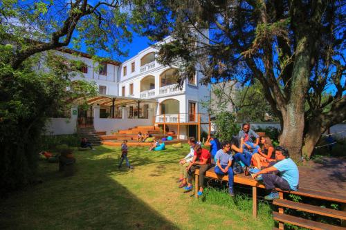 Сад, Viajero Quito Hostel in Кіто