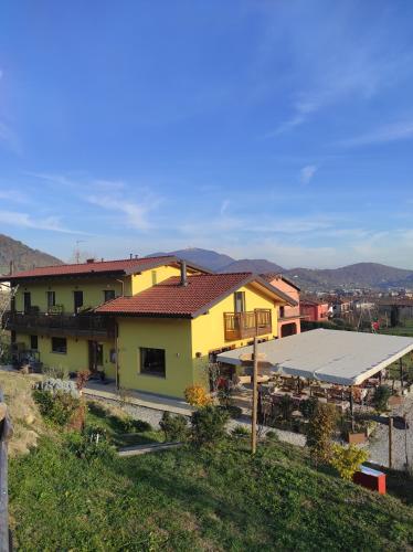 Viesnīcas āriene, Agriturismo La Soglia Del Parco in Ranica