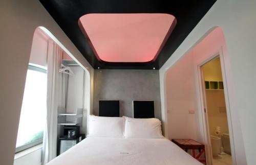 iRooms Forum & Colosseum - image 13