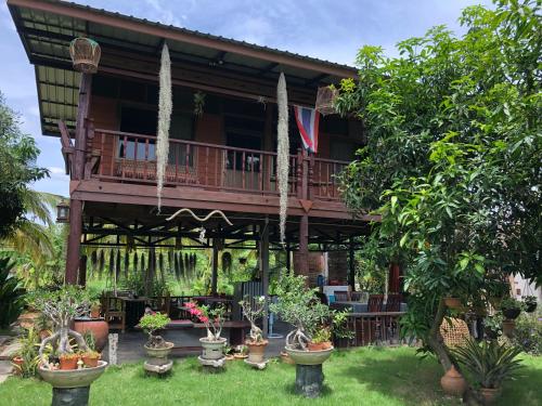 Metha Country View Homestay Singburi