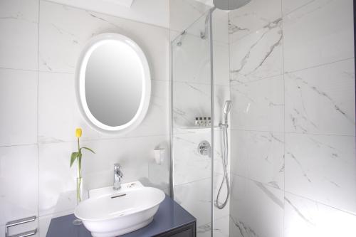 ARTIST Boutique Hotel Room Type - Mansard King Double Room