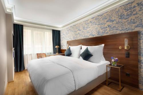 ARTIST Boutique Hotel Room Type - Cozy King Double Room