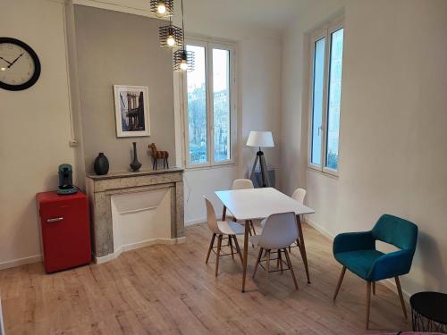 appartement place capucine