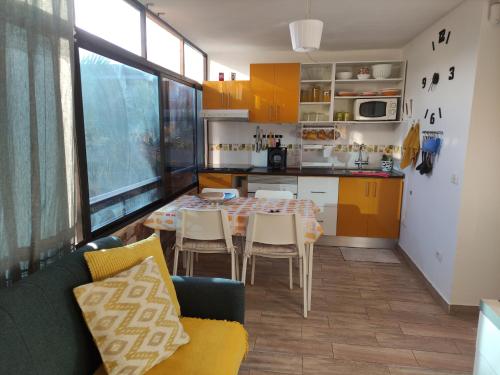  montaña amarilla in Las Galletas