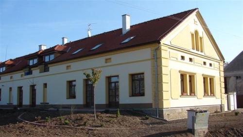 B&B Hradec Králové - Pension Smetanuv statek - Bed and Breakfast Hradec Králové