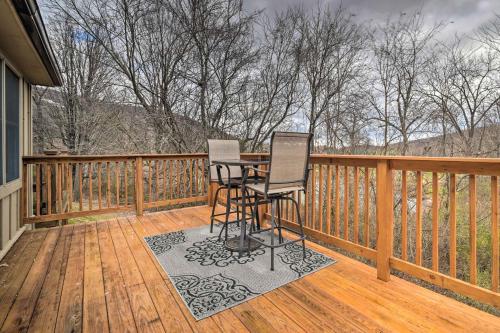 Homey Ridgetop Retreat - Walk to Hiking and Biking in Clear Spring, USA