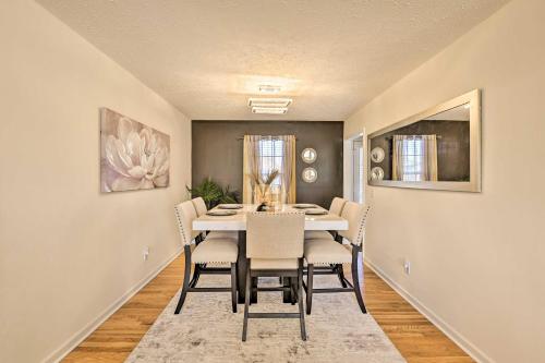 Charming Nashville Home about 6 Mi to Downtown! in Nashville, USA