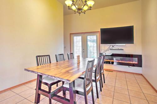 Spacious Oklahoma Country Estate on 2 Acres! in Moore, USA