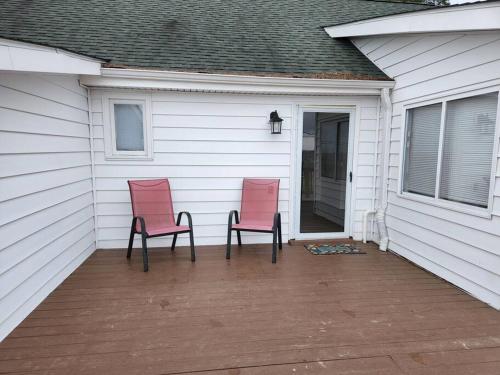 Spacious Family Farmhouse in Lake Tansi (TN)