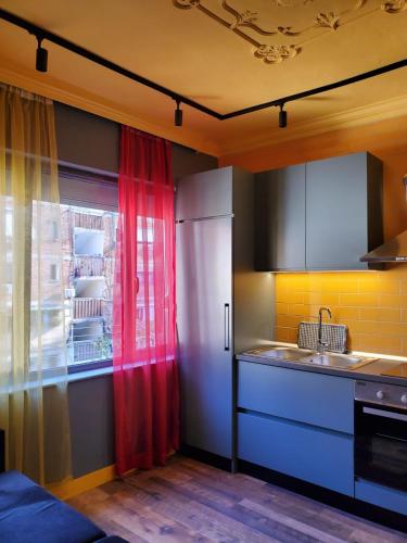 Helga’s Sunset apartment, Tirana (photo 6)