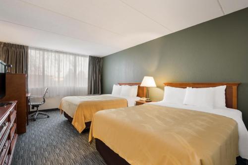 Quality Inn Joliet - image 14