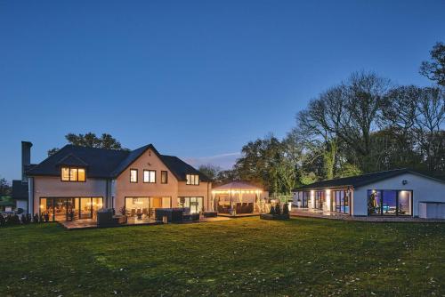 A szálláshely kívülről, Woodland House in Belbroughton