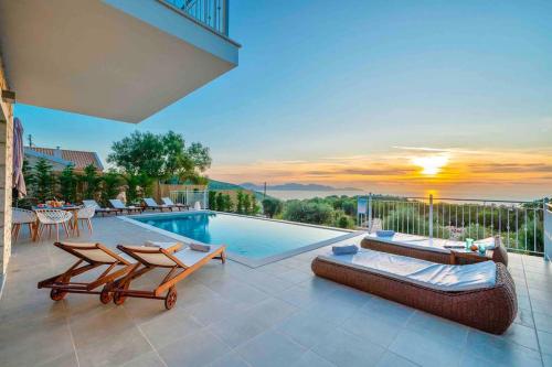 Fiscardo Luxury Stone Villa Suzana ,with sunset view! – khách sạn tại Erisos