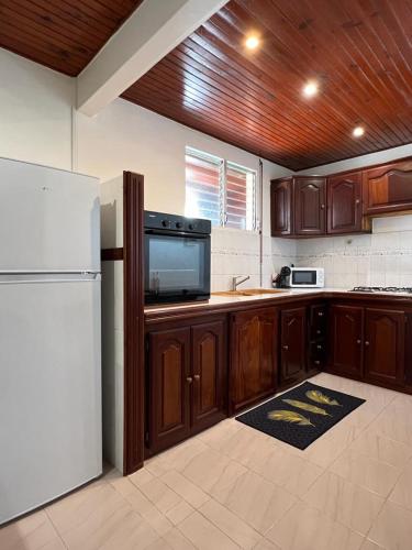 Poseidon in Le Lamentin