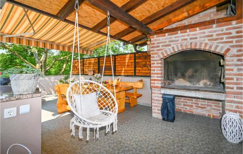Exterior view, Stunning Home In Kobasicari in Leticani