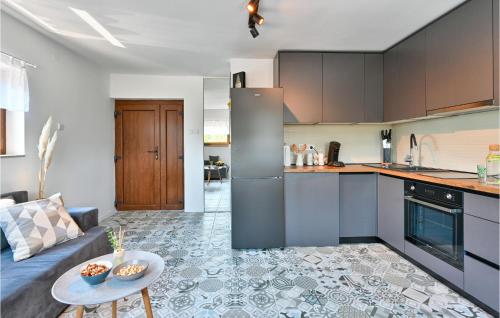 Kitchen, Stunning Home In Kobasicari in Leticani