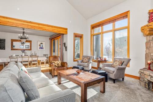 Park Meadows Retreat – Park City, UT