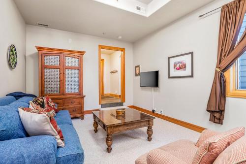Park Meadows Retreat – Park City, UT