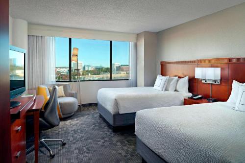 2 double beds