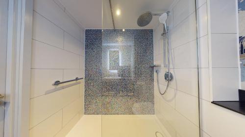 Holiday Inn Brentwood an IHG Hotel - image 3