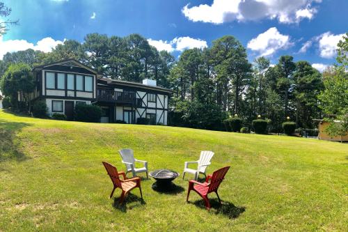Hidden Oasis Retreat in Eureka Springs, USA