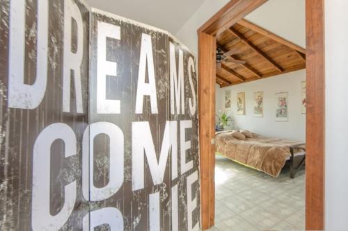 Studio A mile from the best south Bay Beach