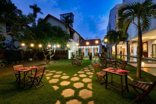 Legend Oasis Hoi An Boutique Hotel