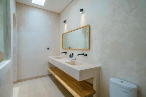 Two-Bedroom Villa image 8