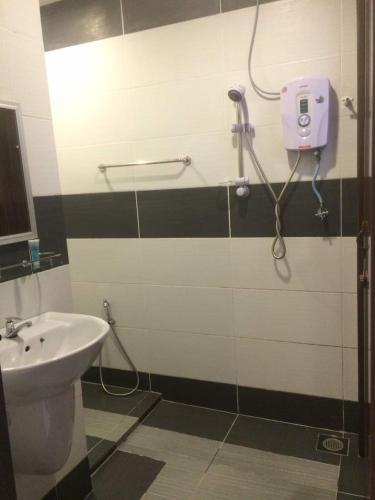 Bathroom, Zermatt Hotel near Orang Asli Village