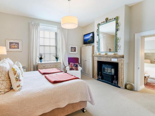 Red Feather Inn by null