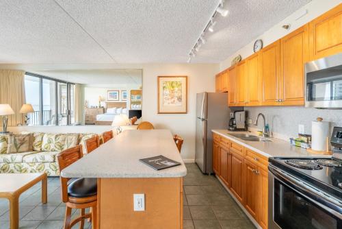 Deluxe Waikiki Banyan Condos - Free Parking & Wifi - main image