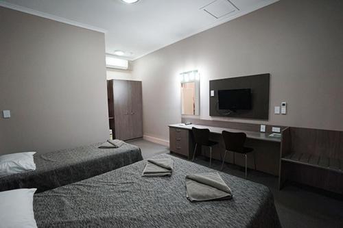 Bluestone Motor Inn — Photo 6