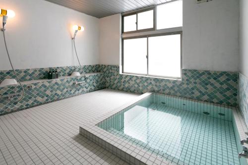 Facilities, Square 8 - HAKUBA Funny hours in Hakuba