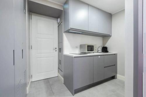 Croce Apartments, Rome (photo 10)