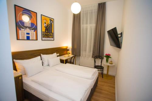 Private CENTRAL Vienna I Self Check In I AC in all rooms, Вена (фото 9)