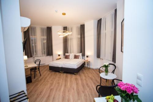 Private CENTRAL Vienna I Self Check In I AC in all rooms, Вена (фото 7)