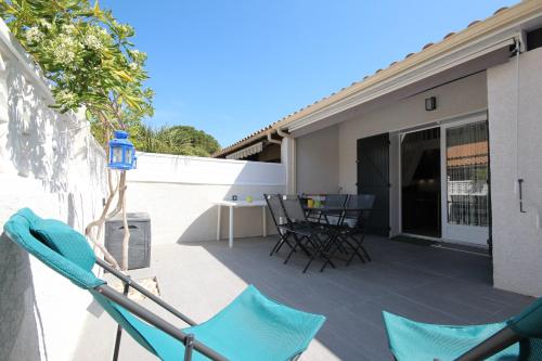 Maison d'angle climatisée dans résidence avec piscine commune , 4 couchages , 400 m de la plage de PORTIRAGNE LRJP121 - Location, gîte - Portiragnes