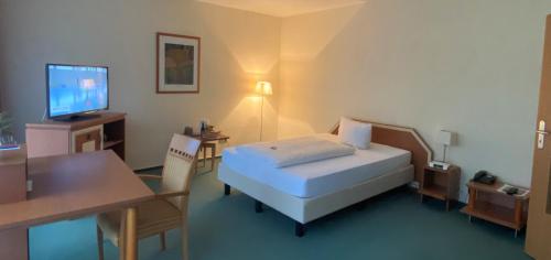 Deluxe Single Room image 3