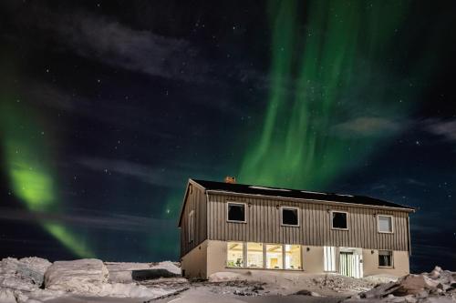 . Kongsfjord Arctic Hostel